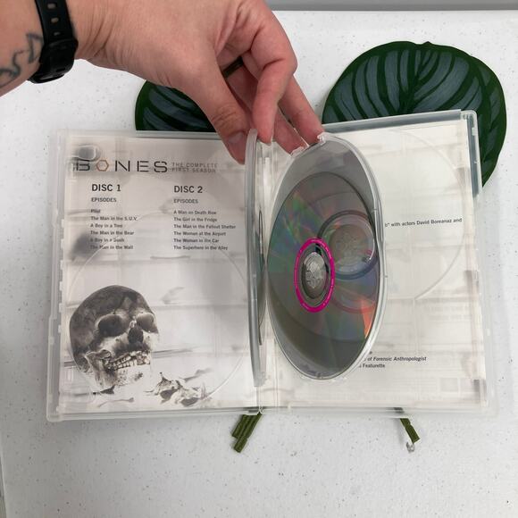 DVD Disc Bundle Bones 20th Century Fox TV Show Complete Seasons 1 2 3 4 5 6 Set - Picture 4 of 9